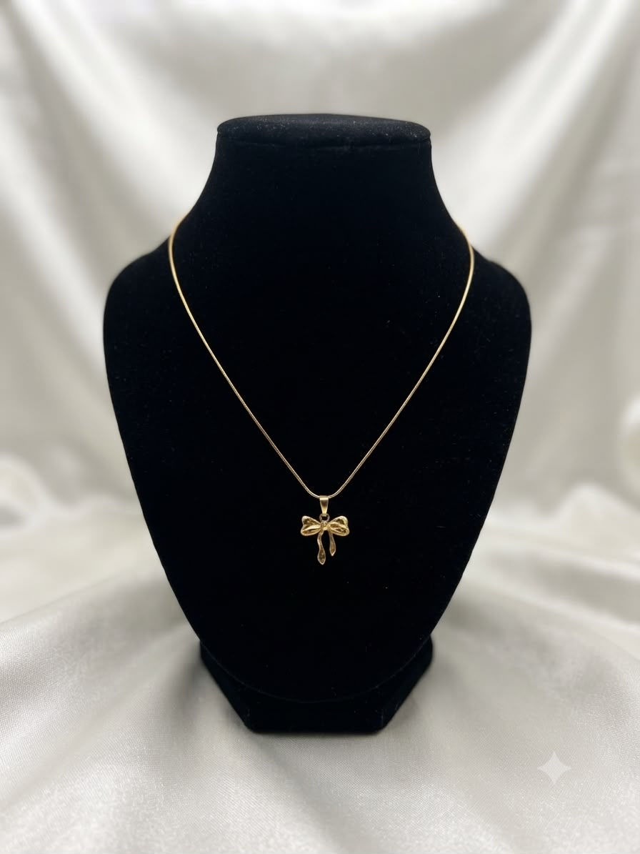 Mini Gold Bow Pendant Necklace